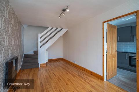 16 Burdekin Close, Chapel En Le Frith, High Peak, SK23 0QA