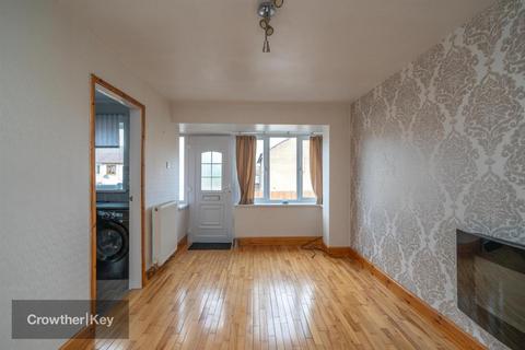 16 Burdekin Close, Chapel En Le Frith, High Peak, SK23 0QA