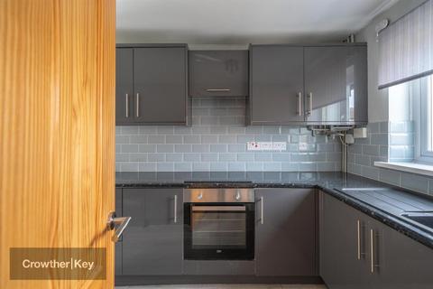 16 Burdekin Close, Chapel En Le Frith, High Peak, SK23 0QA