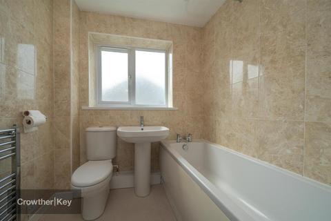 16 Burdekin Close, Chapel En Le Frith, High Peak, SK23 0QA