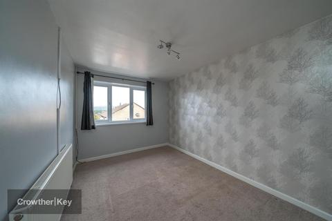 16 Burdekin Close, Chapel En Le Frith, High Peak, SK23 0QA