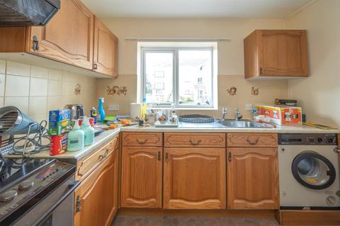 2 bedroom apartment for sale, 3 Silverlands Park, Buxton