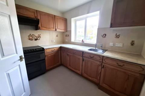 2 bedroom flat for sale, 3 Silverlands Park, Buxton