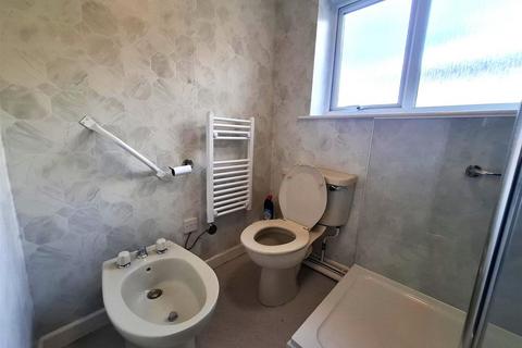 2 bedroom flat for sale, 3 Silverlands Park, Buxton