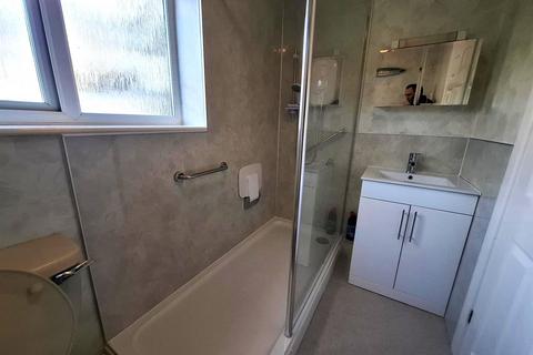 2 bedroom flat for sale, 3 Silverlands Park, Buxton