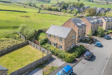 4 bedroom detached house for sale, Carr Road, Buxton