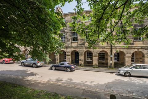 Property to rent, The Square, Buxton