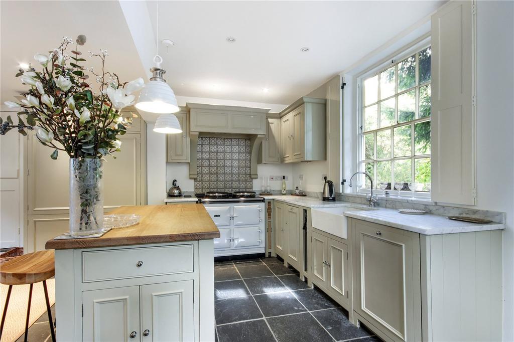 Kitchen/Dining Rm