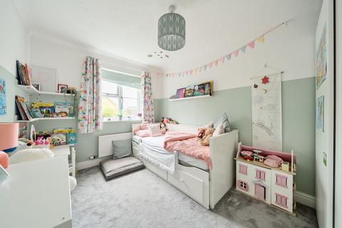 18 Cardwells Keep, Guildford, GU2 9PD
