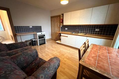 3 bedroom flat to rent, Queen Street, Aberystwyth