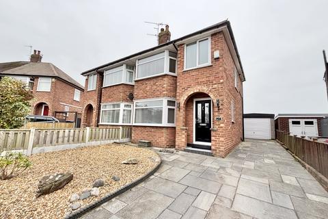 3 bedroom semi-detached house for sale, Beverley Avenue, Poulton-Le-Fylde FY6