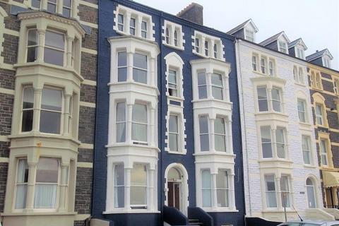 4 bedroom flat to rent, Victoria Terrace, Aberystwyth