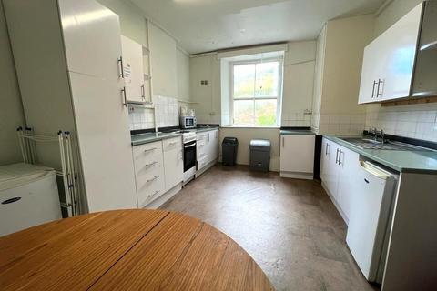 4 bedroom flat to rent, Victoria Terrace, Aberystwyth