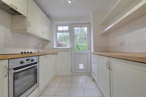 3 bedroom end of terrace house to rent, Leigh Park, Lymington