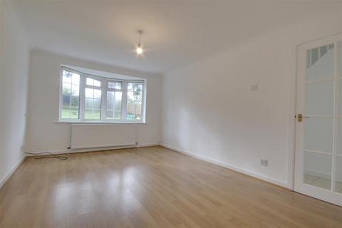 3 bedroom end of terrace house to rent, Leigh Park, Lymington