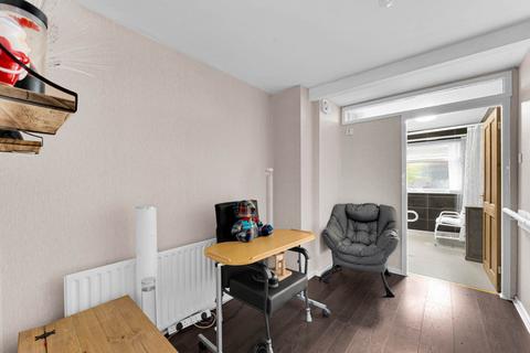 3 bedroom terraced house for sale, Duncan Street, Salford