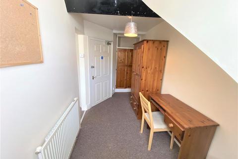 4 bedroom apartment to rent, Northgate Street, Aberystwyth