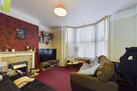 1 bedroom flat for sale, Alma Square, Scarborough YO11