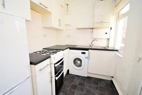 2 bedroom house to rent, Florist Street, Stockport SK3