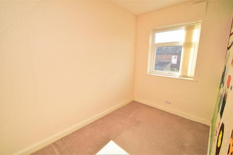 2 bedroom house to rent, Florist Street, Stockport SK3