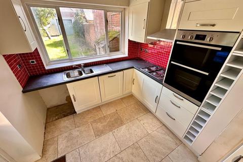 4 bedroom semi-detached house for sale, 15 York Road, Broadstone, Dorset, BH18 8EW