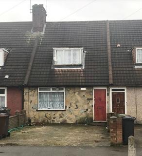 2 bedroom terraced bungalow to rent, Dagenham, RM8