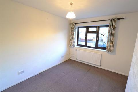 2 Ashmere Close, Calcot, Reading, RG31 7EN