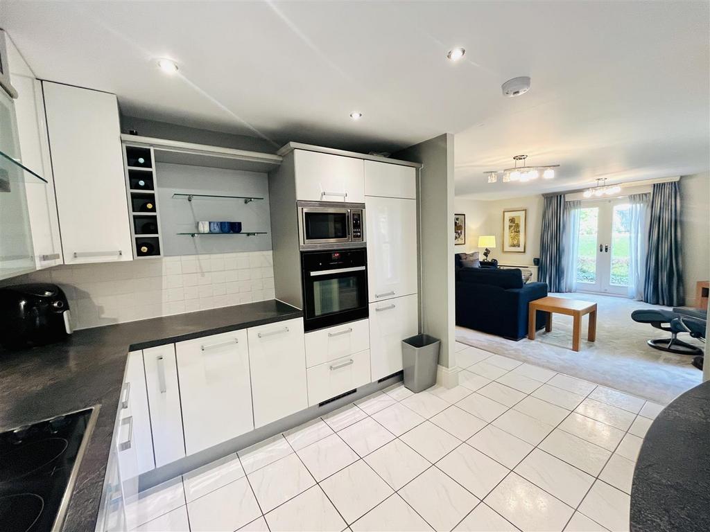 Cavendish Road, Bowdon, Altrincham 2 bed apartment for sale £525,000