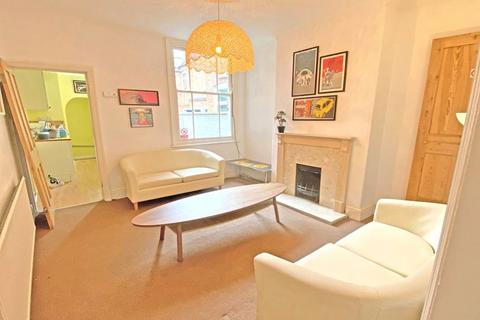 3 bedroom terraced house to rent, Montague Road, Clarendon Park