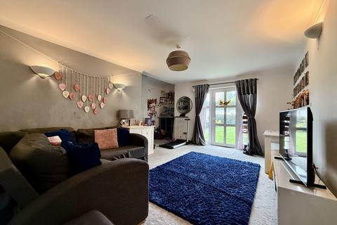 2 bedroom flat for sale, Mill Road, Eastbourne, East Sussex, BN21