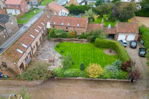 8 bedroom barn conversion for sale, Hornsea Road, Leven, HU17 5NJ