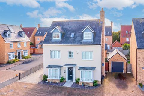 6 bedroom detached house for sale, Claremont Crescent, Rayleigh SS6