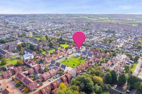 6 bedroom detached house for sale, Claremont Crescent, Rayleigh SS6