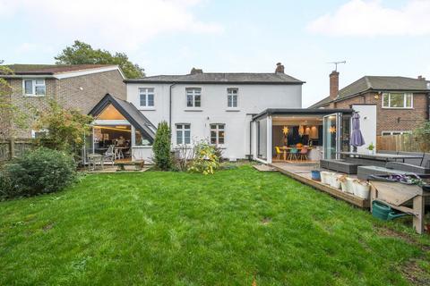 4 bedroom detached house for sale, Halliford Road, Shepperton, Surrey, TW17