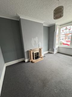 2 bedroom flat to rent, Bradford Avenue, Cleethorpes DN35