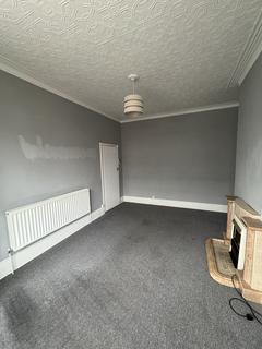 2 bedroom flat to rent, Bradford Avenue, Cleethorpes DN35