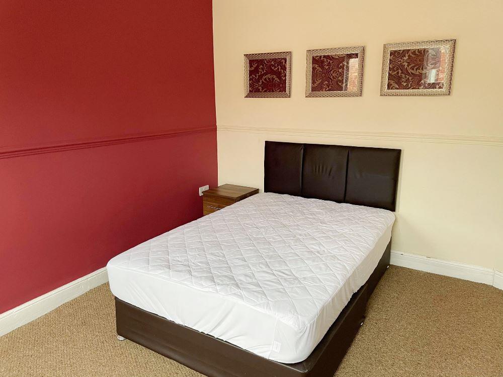 ROOM 5-2.jpg