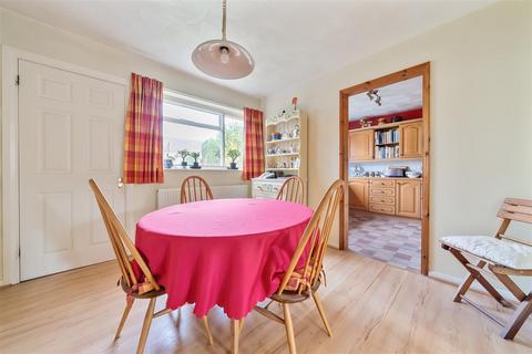 17 Brooklands, Headcorn, Ashford, TN27 9QS