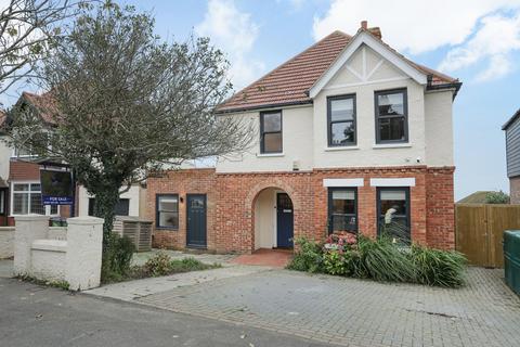 3 bedroom detached house for sale, Wear Bay Crescent, Folkestone, CT19