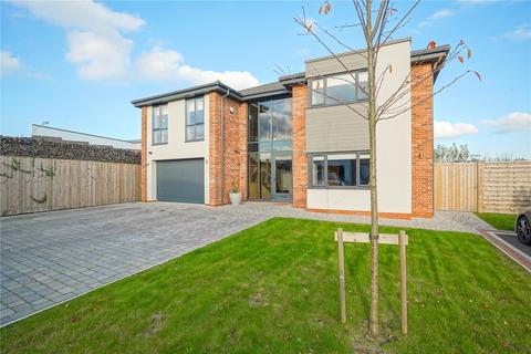 4 bedroom detached house for sale, Wood View Court, Wickersley, Rotherham, South Yorkshire, S66