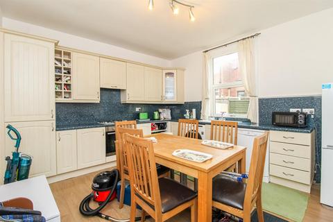 3 bedroom semi-detached house for sale, Woodbine Street, Ossett WF5