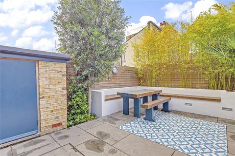 4 bedroom house to rent, Strathville Road, London, SW18