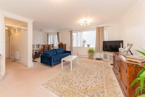 2 bedroom flat for sale, Tenterden Grove, London