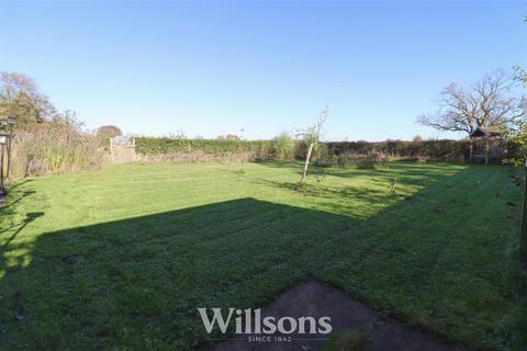 4 bedroom detached bungalow for sale, Hogsthorpe Road, Mumby, Alford