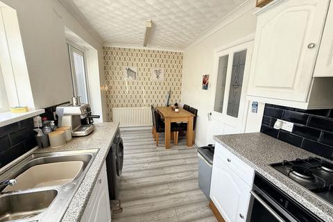 3 bedroom end of terrace house for sale, The Avenue, Seaham, SR7