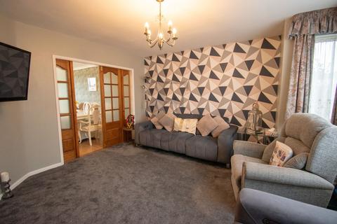 4 bedroom detached house for sale, Woodgate Drive, Birstall