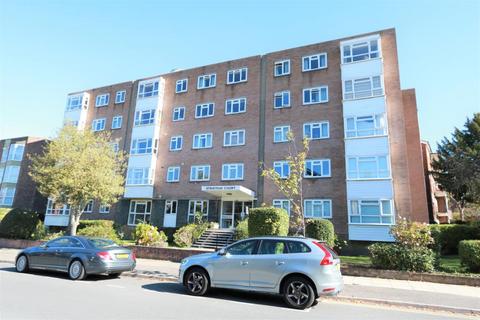 2 bedroom apartment to rent, Stratton Court, Surbiton KT6