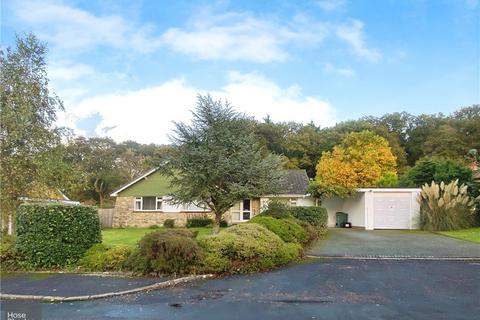 4 bedroom bungalow for sale, Abbots Close, Ryde