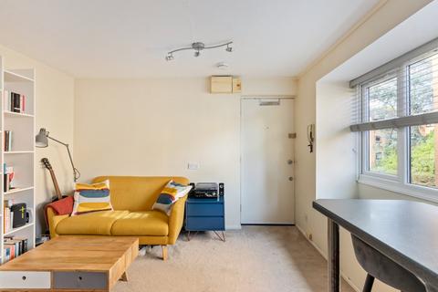 1 bedroom flat for sale, Wilkinson Way, London W4