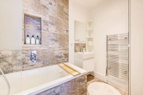 1 bedroom maisonette for sale, Earls Court Gardens, Earls Court, London, SW5